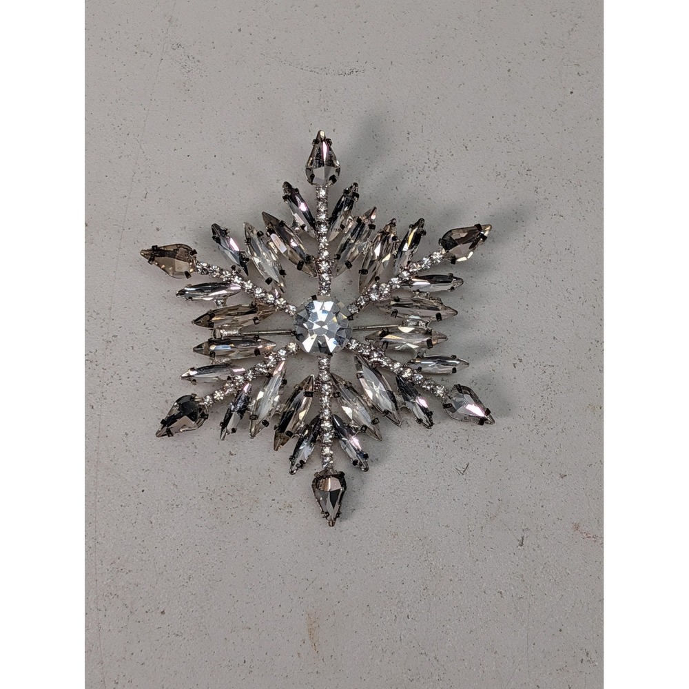 Rhinestone Snowflake Brooch Silver Tone Clear Crystal Costume Pin Holiday